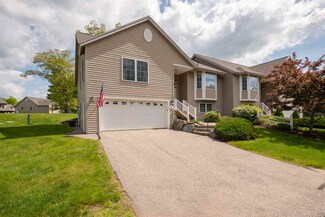 4 Country Ln, East Kingston, NH 03827