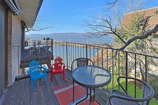 224 Kemeys Cove Unit 2-24, Briarcliff Manor, NY 10510