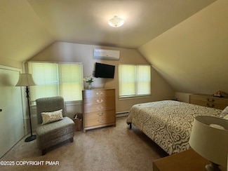 2156 White Oak Dr Unit 1, East Stroudsburg, PA 18301