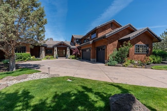 22884 Moss Rock Dr, Bend, OR 97701