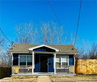 4215 Spruce Ave, Kansas City, MO 64130
