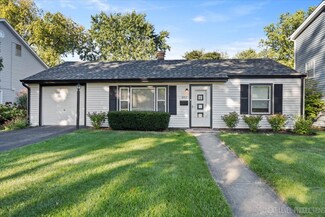 802 Cherry St, Wheaton, IL 60187