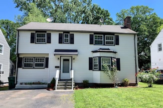175 Treadwell St, Hamden, CT 06517