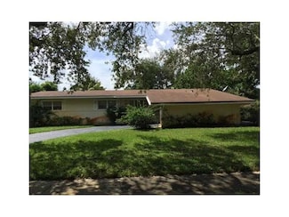 261 S Hibiscus Ct, Plantation, FL 33317