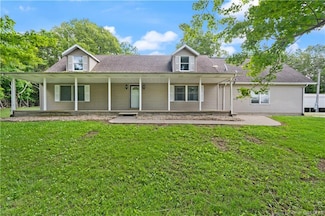 1240 Quail Run, Mitchell, IN 47446