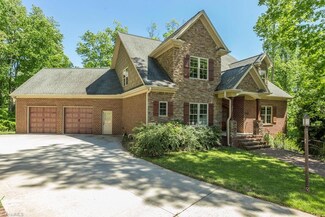 502 Starfire Ct, Oak Ridge, NC 27310