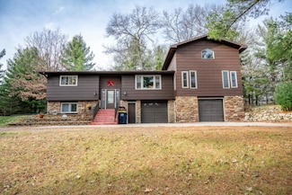 W4706 51st St, Mauston, WI 53948