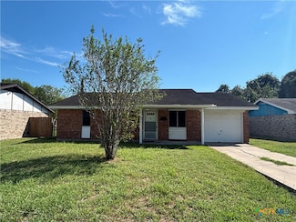 105 Tangerine Dr, Port Lavaca, TX 77979