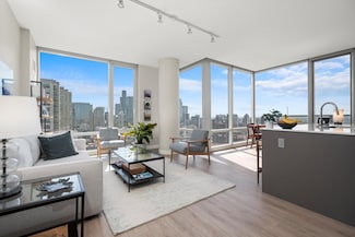 23 W Chicago Ave Unit 3609, Chicago, IL 60654