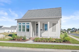 1702 Rue de Grand, Baton Rouge, LA 70808