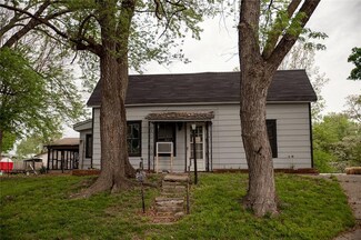 1013 Ann St, Atchison, KS 66002
