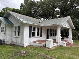810 Gilmer Ave, Tallassee, AL 36078