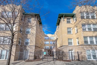 4752 N Albany Ave Unit 3, Chicago, IL 60625