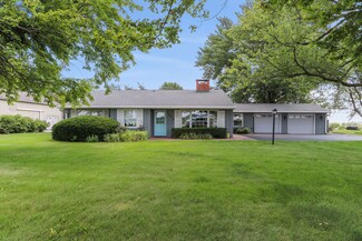 3008 S 1st St, Champaign, IL 61822