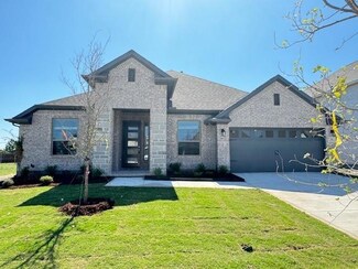 702 Majestic Oak Ln, Waxahachie, TX 75165