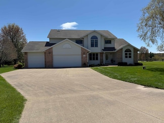 38630 Golf View Dr, Prairie Du Chien, WI 53821