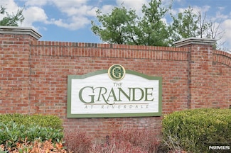 4311 Ramapo Ct, Riverdale, NJ 07457