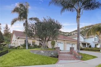24632 Stagg St, Canoga Park, CA 91304