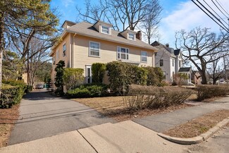 46 Central Ave, Newtonville, MA 02460