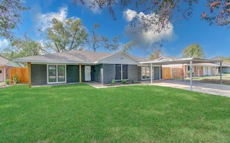 1939 Woodvine Dr, Houston, TX 77055