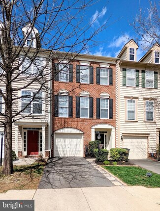 9236 Cascade Falls Dr, Bristow, VA 20136