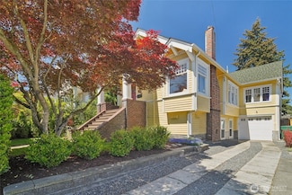 324 NE 50th St, Seattle, WA 98105