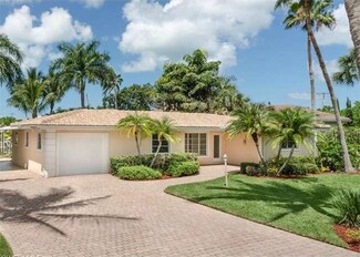 620 Sandpiper St, Naples, FL 34102