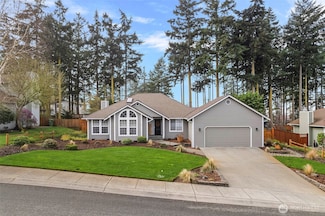 1671 SW Putnam Dr, Oak Harbor, WA 98277