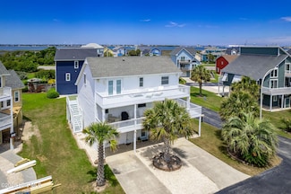 104 Island Quay Ct, Atlantic Beach, NC 28512