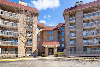 1280 Rudolph Rd Unit 4, Northbrook, IL 60062