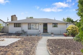 515 N Clark Rd, Moses Lake, WA 98837