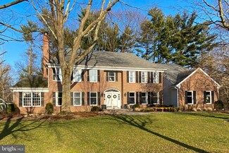 11 Highfield Ct, Lawrence Township, NJ 08648