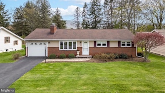 138 Pine Tree Ave, Boalsburg, PA 16827