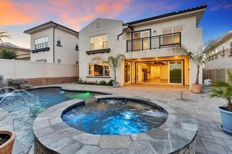 9056 W Bluff Place, Santee, CA 92071