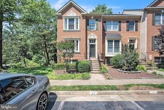 5561 Jowett Ct, Alexandria, VA 22315