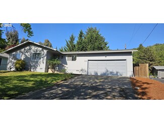 1636 Kendall St, Roseburg, OR 97471