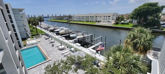 108 Paradise Harbour 405 Blvd Unit 405, North Palm Beach, FL 33408