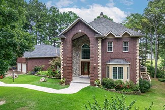 12 Loyola Ln, Hot Springs Village, AR 71909