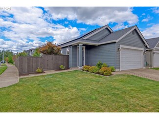 1457 N Broadway St, Estacada, OR 97023