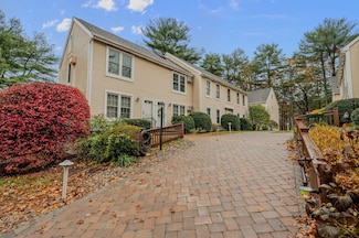 54 Rope Ferry Rd Unit C45, Waterford, CT 06385