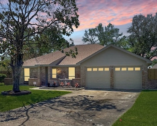 4526 Ponca St, Pasadena, TX 77504