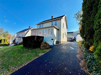 10 Irenhyl Ave, Port Chester, NY 10573