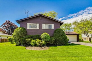 109 Mulberry Rd, Deerfield, IL 60015