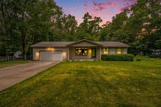 4102 Macarthur Rd, Muskegon, MI 49442