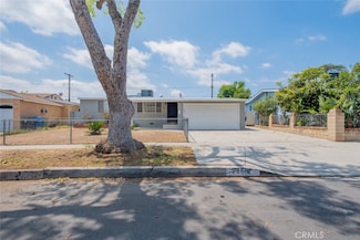 7865 Cantaloupe Ave, Panorama City, CA 91402