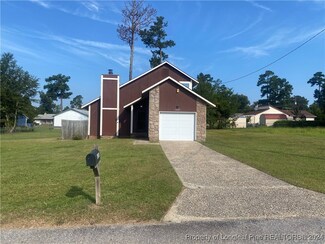 1227 Bromley Dr, Fayetteville, NC 28303