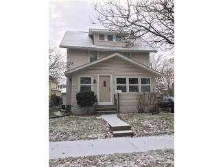 570 Lovers Ln, Akron, OH 44311