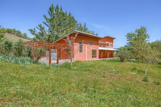 1848 Anderson Creek Rd, Talent, OR 97540