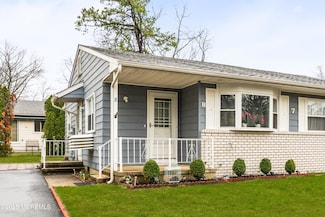 7 Virginia Dr Unit B, Whiting, NJ 08759