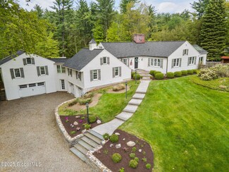 93 Font Grove Rd, Slingerlands, NY 12159
